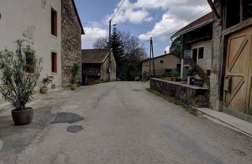Tenay House | Le Jargoy - Tenay - Gîte