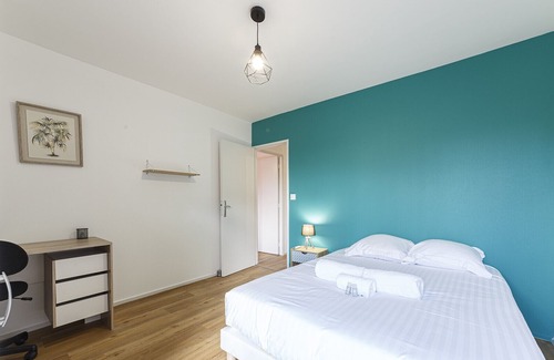 Roseraie - Orgemont Apartment | Le Jules Verne - Appartement moderne et lumineux
