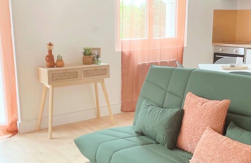 Ecartelee-Bonabry-Orieres-Paron Apartment | Le Lodge - Fougères