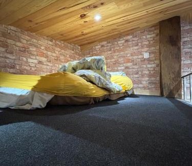 Ambert Apartment | Le loft Mansardé
