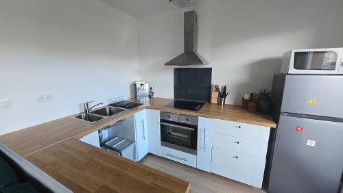 Centre Ville Rive Gauche Apartment | Le Majolique Nice and Cozy Apartment