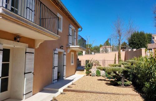 Roussillon House | Le mas de Roussillon