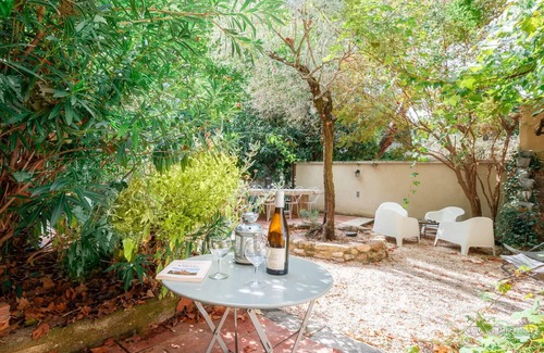 Valreas Cottage | "Le Mas des Platanes", la Passerelle gîte in Provence