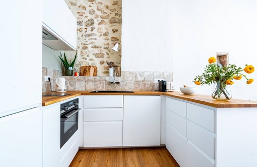 Valreas Cottage | "Le Mas des Platanes", the Aparté gîte in Provence