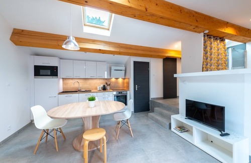 Colonzelle House | Le Mas Moon -Drôme provençale-