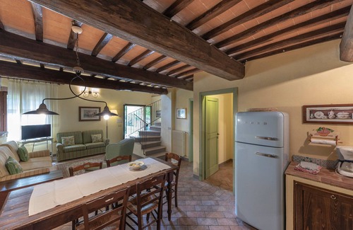 Simignano Apartment | Le Mascie Country House