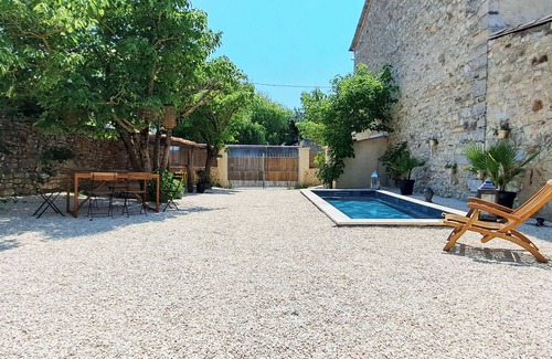 Sainte-Jalle House | Le mazet Sainte-Jalle en Provence, heated swimming pool, enclosed garden, bbq