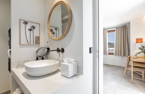 Bormes-Les-Mimosas Hotel | Le Mirage