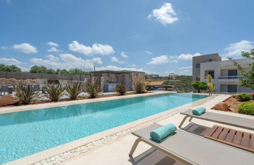 Kounoupidiana Apartment | Le Mont Blanc - with shared Pool