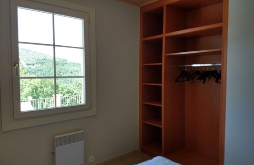 Chassagnes House | Le Murier : Grote Vakantiewoning Type 2 Onder 1 dak met Privé Zwembad