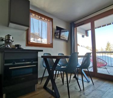 Demi-Quartier Apartment | le Nid Douillet au pied de Megève