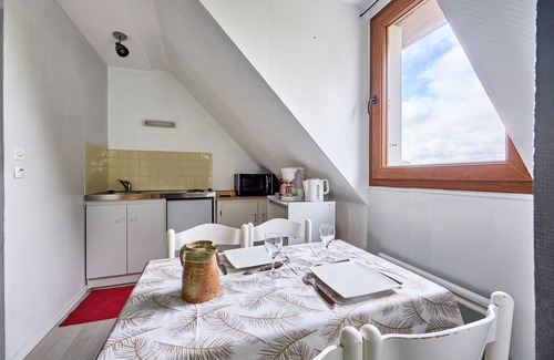 Saint-Regnobert-de-la-Cote-de-Nacre Apartment | Le Nid Marin - A 400m de la plage