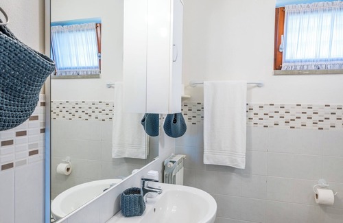 Arezzo Apartment | LE ORTENSIE Independent mini-apartment outdoor space and small garden