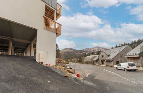 Laveissiere Apartment | Le Pajot - dans la station de ski Le Lioran