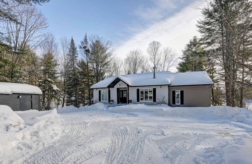 Sainte-Marcelline-de-Kildare House | Le Panda -SPA- Bord du Lac Morin- Billard