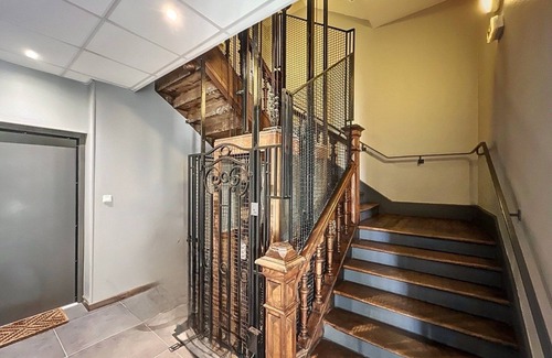 Saint-Andre-les-Vergers Apartment | Le Patio'nnement, Troyes Centre, Proche Gare, Parking Privé