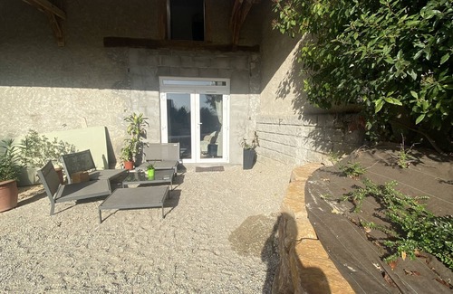 Briord Apartment | "Le Petit Louis