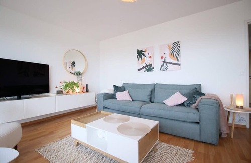 Centre Ville Rive Gauche Apartment | Le Ravissant : merveilleux *F3 avec *vue à *Rouen