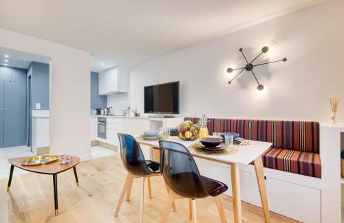 Saint-Louis Apartment | Le Roi Soleil T2 en plein cœur De Ville !