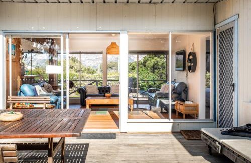 Coles Bay House | Le Shack - Freycinet Holiday Houses