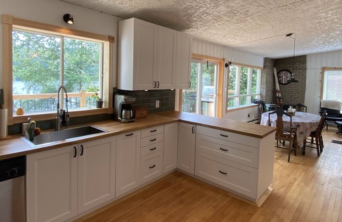 Amherst Cottage | Le Shack / Waterfront
