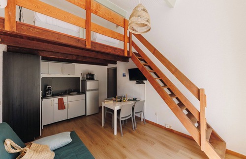 Tarcu Apartment | Le Télémaque 3 pièces mezzanine by Interhome