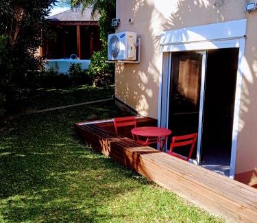 Saint-Pierre House | Le vol du Papangue