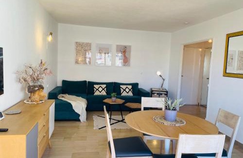 Riou - Petit Juas - Av de Grasse Apartment | Le Week Riviera - Spacieux 3 étoiles-Coeur de Cannes - Palais des Festivals- Terrasse - Clim- Garage