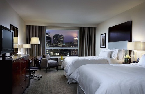 International District Hotel | Le Westin Montréal