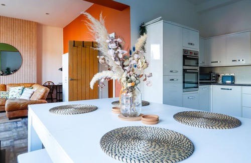 Barry Apartment | Leah Suite by Koya Homes - Sea View
