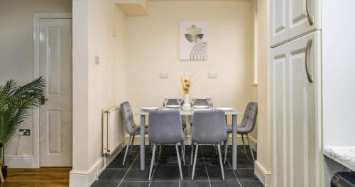 Sheffield House | Leanne's 3Bed House in Sheffield