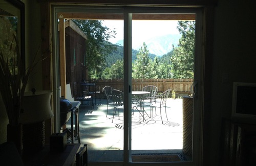 Leavenworth Cabin | Leavenworth Cabin Close To Town And Jaw Dropping View!
