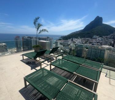 Leblon Apartment | Leblon - Top Flat Leblon, Academia Vista Mar, Sauna e Arrumação Diária - True Rio
