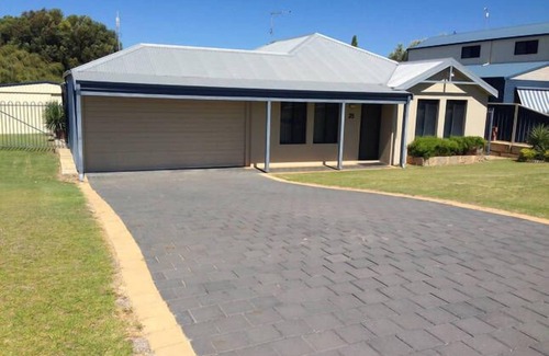 Ledge Point House | LEDGE POINT SERENITY