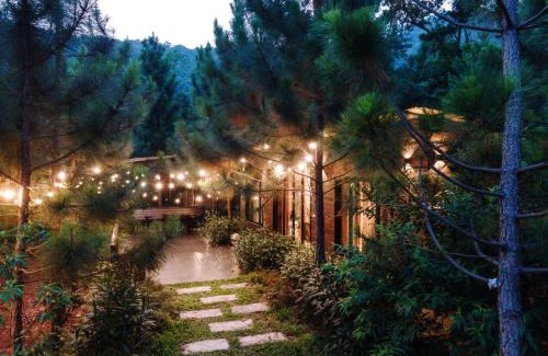 Soc Son Villa | LEE & Sau Sau Garden - Venuestay
