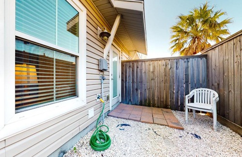 Corpus Christi House | Leeward Bay 15001