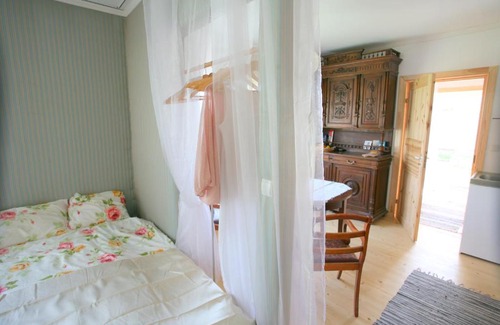 Haapsalu Apartment | Legendide Maja Valge Daami apartment Väikse viigi ääres