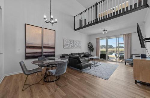 Red Hill House | Legends 4408 Unit C home