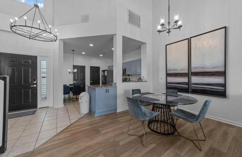 Red Hill House | Legends 4408 Unit C home