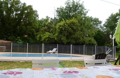 Bagnols-en-Foret Villa | Lei 3 Cigalo 6pers. Villa Spacieuse Confortable au Calme Piscine À16km de la mer