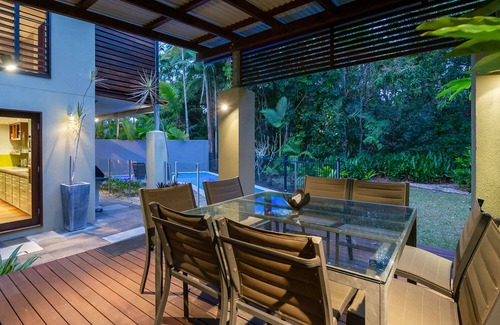Port Douglas Villa | Leilani Tiare - 3 Bedroom Beachfront Villa