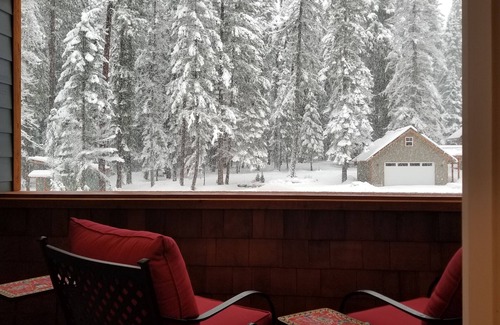 Leavenworth House | Lemmy Lane Lodge- Hot tub, Wifi- Everything you need! Leavenworth/Cole's Corner
