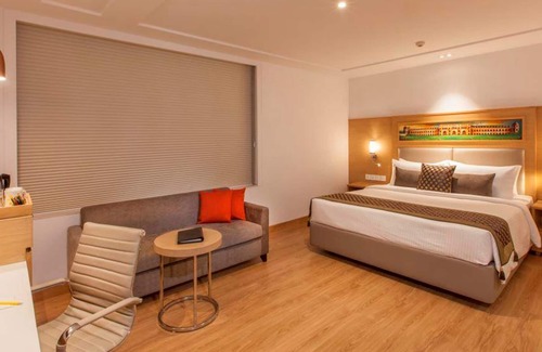 Lucknow Hotel | Lemon Tree Hotel Lucknow