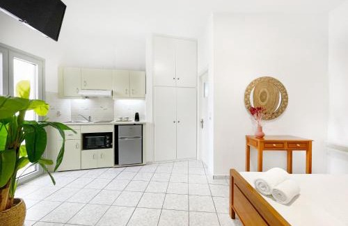 Platis Gialos Apartment | Lemonia Rooms 1