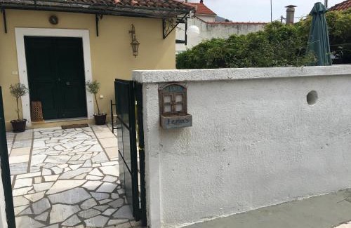 Agia Efimia House | Lena’s traditional villa