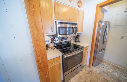 Lakeside Village Apartment | Lenawee 1728