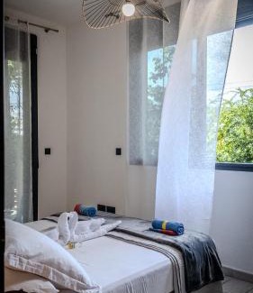 Etang Sale Les Bains Apartment | Les 3 sables, COCO