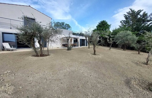 Manosque Villa | Les Abeilles du Mont D'or, Classée 5 Étoiles, Piscine Chauffée, Spa et Sauna