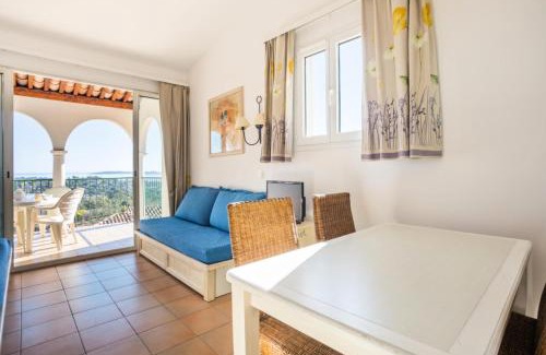 Les Restanques Apartment | Les Appartements aux Restanques du Golfe de St Tropez - maeva Home - Appartement 4 personnes avec terrasse vue mer - Sélection MAE-4506