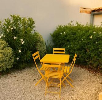 La Rochelle Apartment | Les Apparts de Charly-Superbe duplex dans un hotel particulier, parking privé gratuit